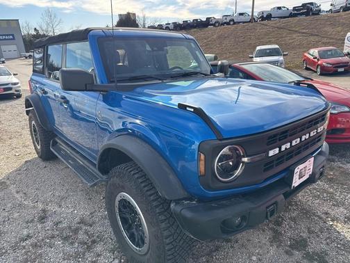 2022 Ford Bronco Black Diamond