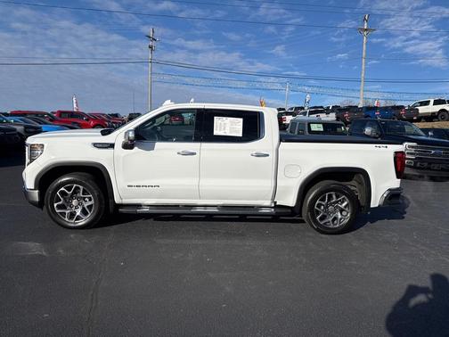 2025 GMC Sierra 1500 SLT