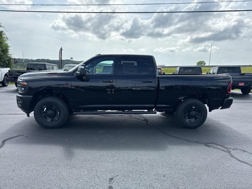 2025 RAM 2500 Tradesman Crew Cab 4x4 6'4' Box
