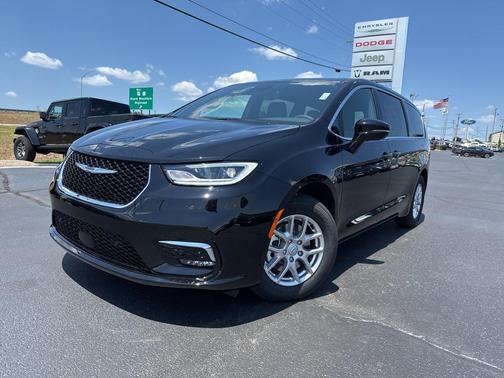 2025 Chrysler Pacifica L