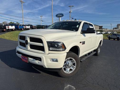 2017 RAM 2500 Laramie Crew Cab 4x4 6'4' Box