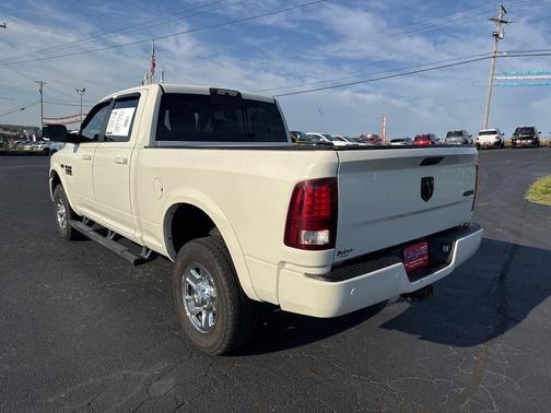 2017 RAM 2500 Laramie Crew Cab 4x4 6'4' Box