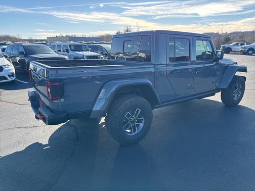 2026 Jeep Gladiator Mojave 4x4