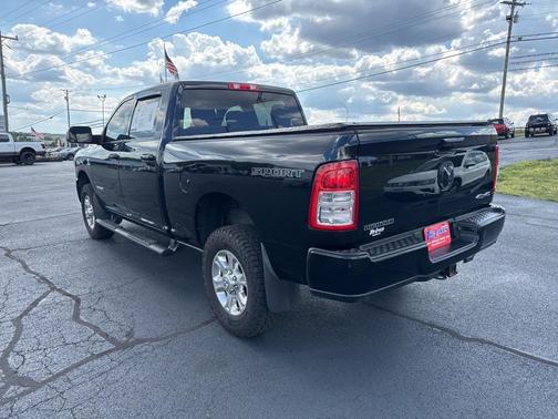 2022 RAM 2500 Big Horn Crew Cab 4x4 6'4' Box