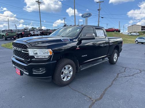 2022 RAM 2500 Big Horn Crew Cab 4x4 6'4' Box