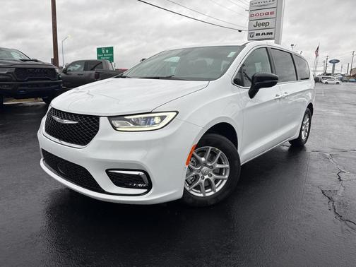 2026 Chrysler Pacifica L