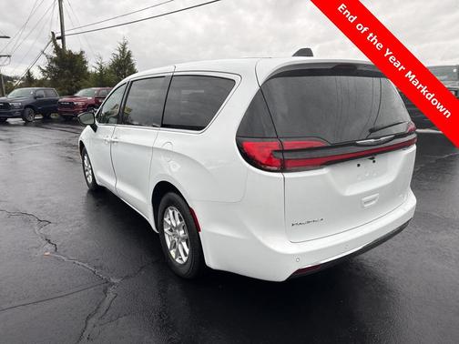 2026 Chrysler Pacifica L