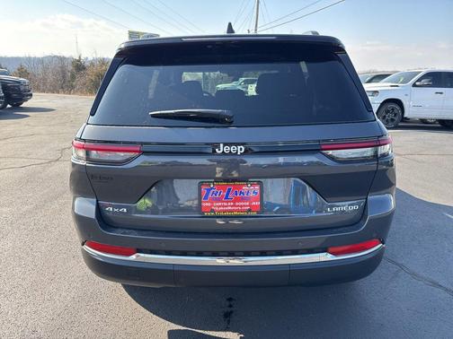 2026 Jeep Grand Cherokee Laredo