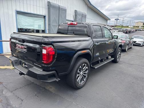 2025 GMC Canyon Denali