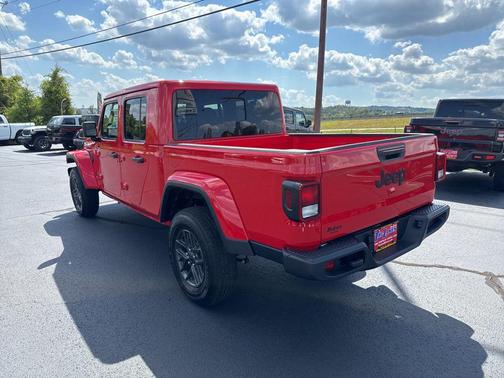 2025 Jeep Gladiator Sport S