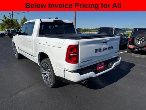 Bright White Clearcoat 2026 RAM 1500 ST