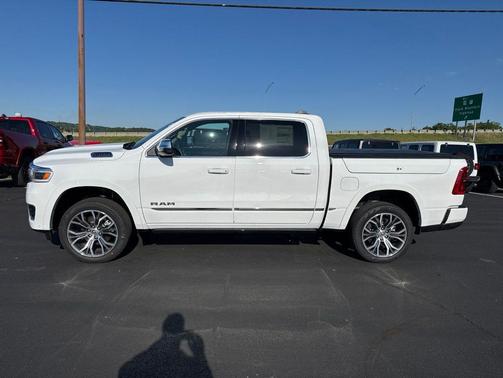 Bright White Clearcoat 2026 RAM 1500 ST