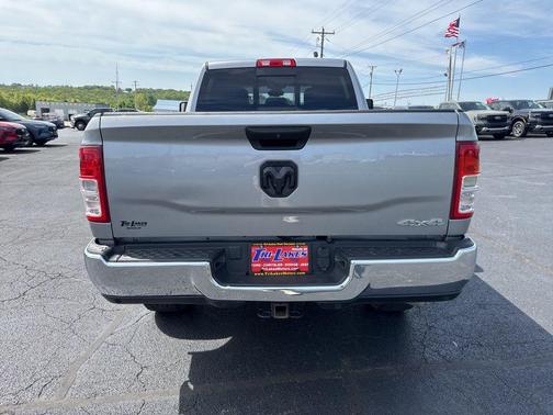 Billet Silver Metallic Clearcoat 2023 RAM 2500 Tradesman Crew Cab 4x4 6'4' Box