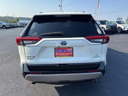 2022 Toyota RAV4 Hybrid SE