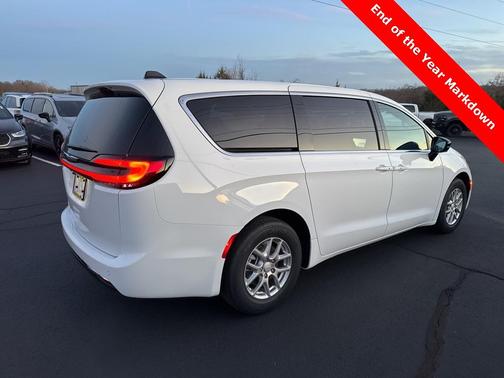 2026 Chrysler Pacifica L