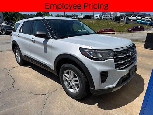 SPACE WHITE METALLIC 2026 Ford Explorer Active