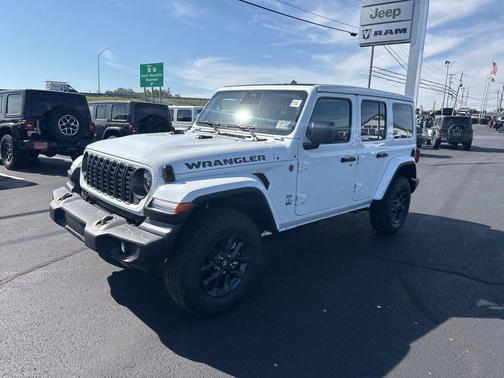 Bright White Clearcoat 2026 Jeep Wrangler 4-Door 85th Anniversary Edition