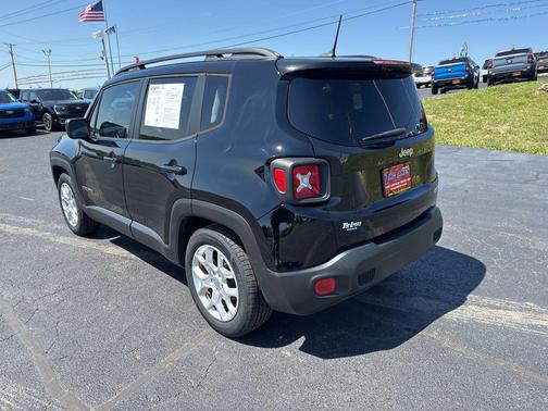 Black 2017 Jeep Renegade Latitude