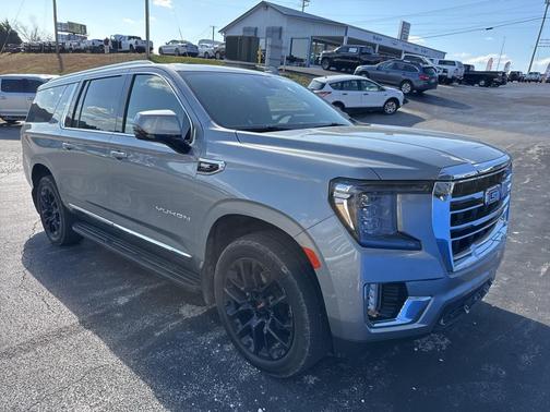2023 GMC Yukon XL SLT