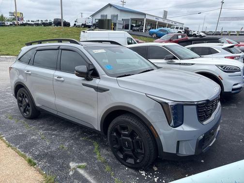 Wolf Gray 2024 Kia Sorento SX