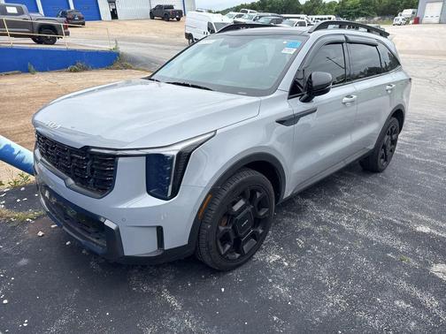 Wolf Gray 2024 Kia Sorento SX
