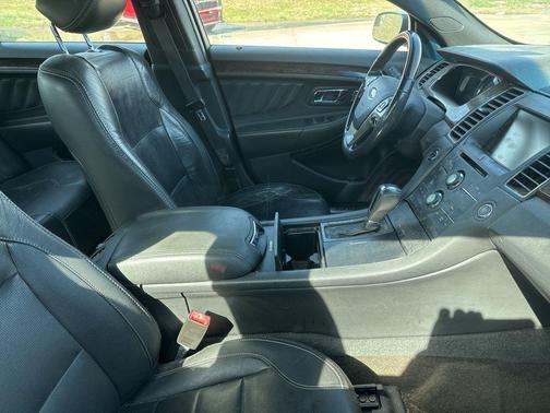 2014 Ford Taurus Limited