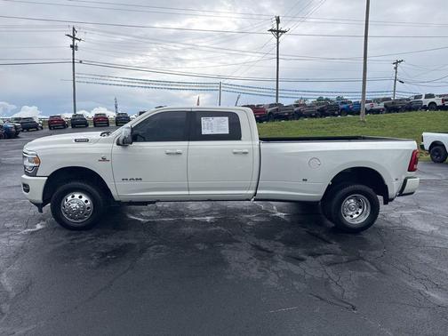 Pearl White 2024 RAM 3500 Laramie Crew Cab 4x4 8' Box
