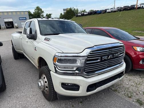 Pearl White 2024 RAM 3500 Laramie Crew Cab 4x4 8' Box