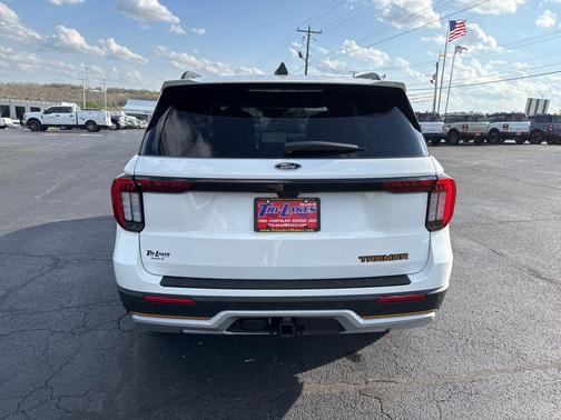 Star White Metallic Tri-Coat 2026 Ford Explorer Tremor