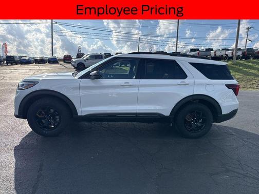 STAR WHITE MET TRI-COAT 2026 Ford Explorer Tremor