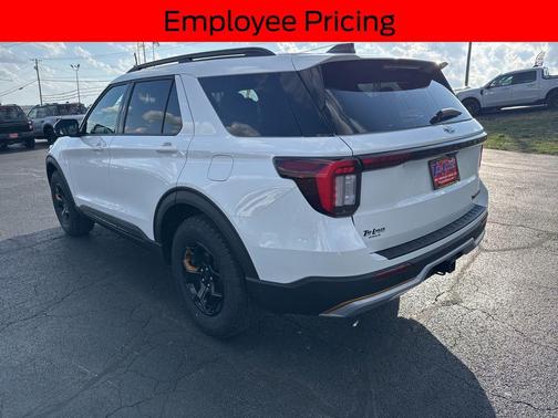 STAR WHITE MET TRI-COAT 2026 Ford Explorer Tremor