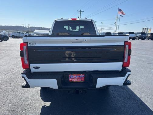 2026 Ford F-250 Platinum