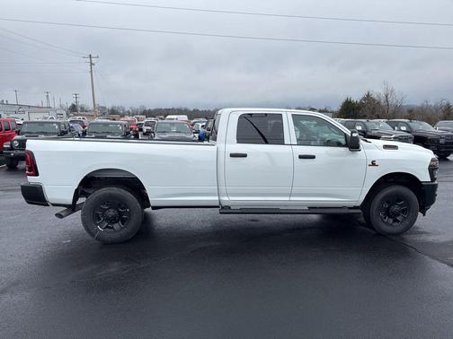 2026 RAM 3500 Tradesman Crew Cab 4x4 8' Box