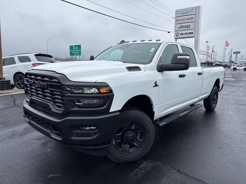 2026 RAM 3500 Tradesman Crew Cab 4x4 8' Box