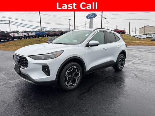 2026 Ford Escape Platinum