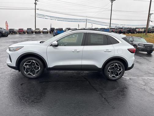 2026 Ford Escape Platinum