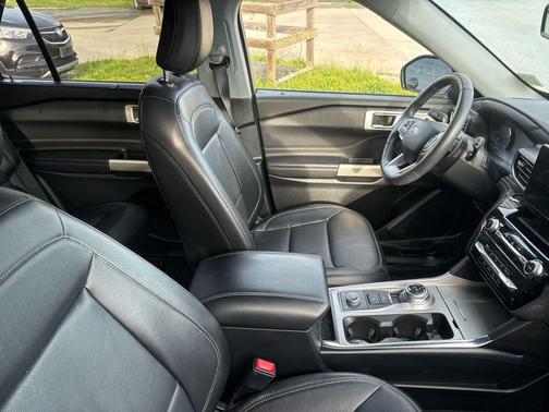 RAPID RED MET TINTED CC 2021 Ford Explorer Limited