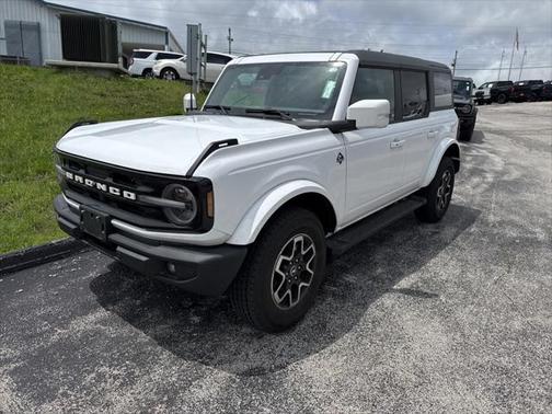 2024 Ford Bronco Outer Banks
