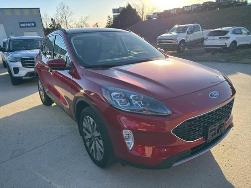 2022 Ford Escape Titanium