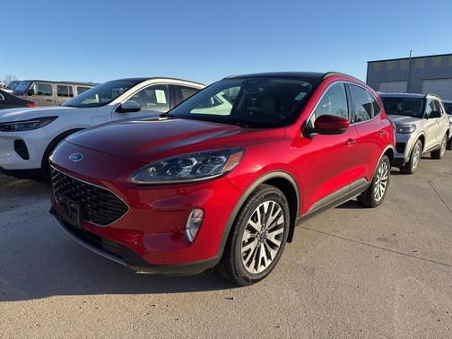 2022 Ford Escape Titanium
