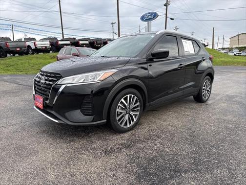 2022 Nissan Kicks SV