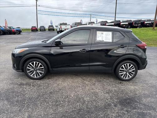2022 Nissan Kicks SV