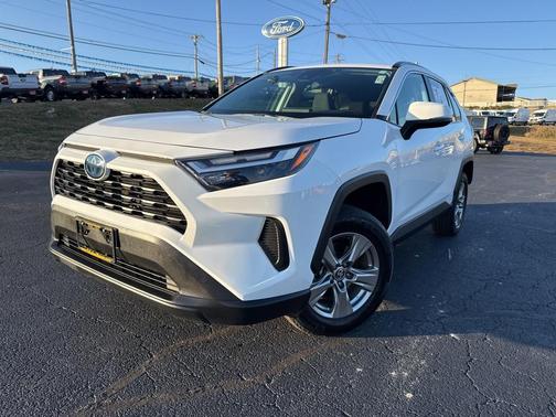 2024 Toyota RAV4 Hybrid XLE