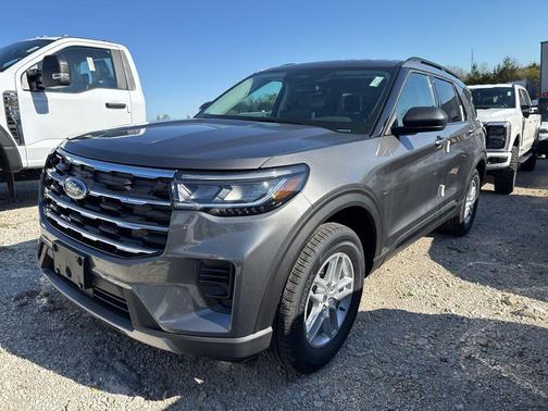 Carbonized Gray Metallic 2026 Ford Explorer Active