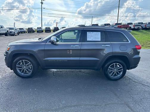 Granite Crystal Metallic Clearcoat 2018 Jeep Grand Cherokee Limited