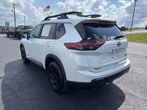 Everest White Pearl 2025 Nissan Rogue Rock Creek