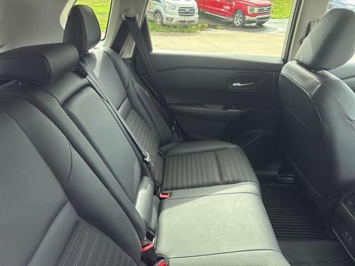 Everest White Pearl 2025 Nissan Rogue Rock Creek