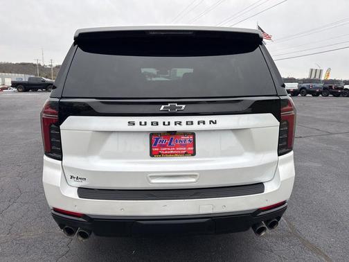 2025 Chevrolet Suburban 4WD Z71