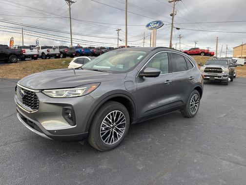 2026 Ford Escape PHEV SE