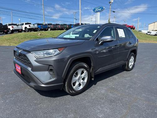 2021 Toyota RAV4 Hybrid XLE